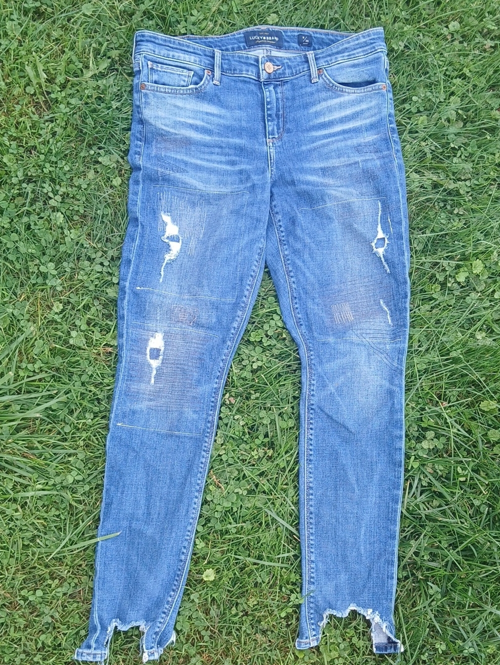 Lucky Brand AVA Skinny Rugged Aesthetic Patching Stitching Ripped Ankle Jeans